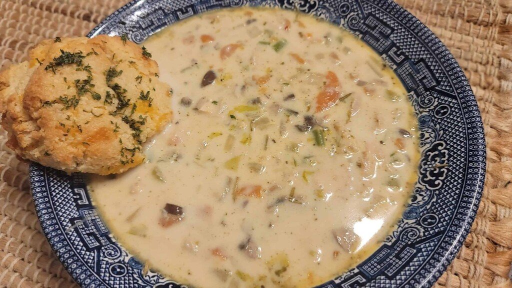 Low Carb Chicken Pot Pie Soup with Cheddar Biscuits