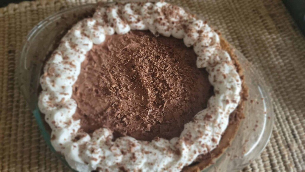 Low Carb Chocolate Silk Pie