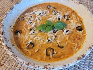 Easy and Delicious Pizza Soup: Low Carb-Trim Healthy Mama S